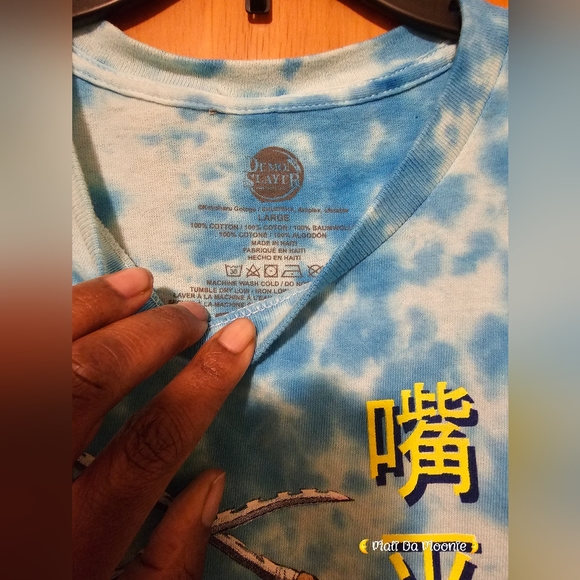 Hot Topic Demon Slayer Tshirt Hashibira Inosuke - L Blue Tie Dye - Picture 3 of 4